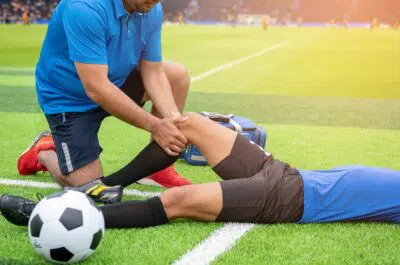 Traitements des blessures du footballeur | kiné sportif Paris, kiné pour sportif Paris | Jérôme Auger | Paris 16