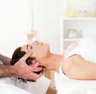 Pathologies du cou : causes et traitements | soulager douleurs cervicales | Jérôme Auger | Paris 16